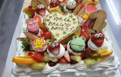 デコレーションケーキ